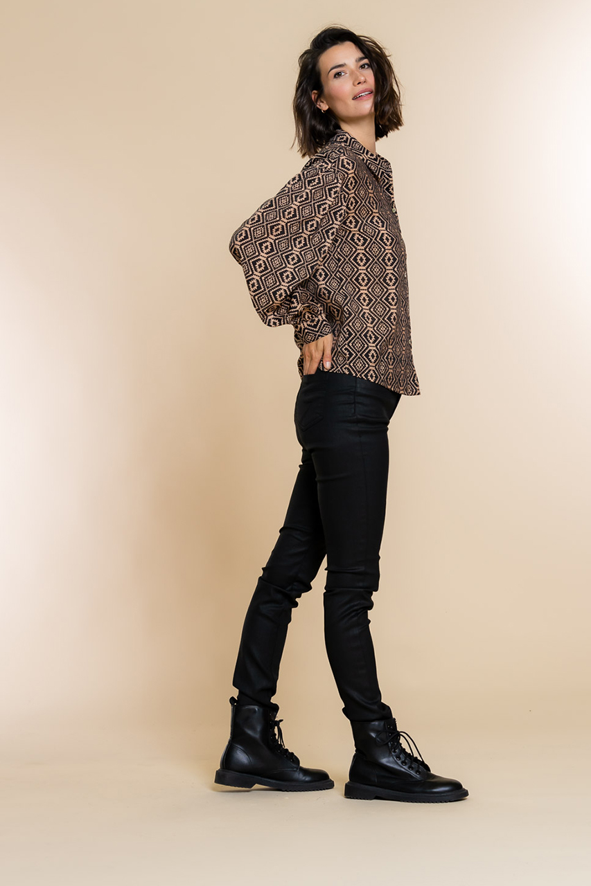 Geisha store blouse snake