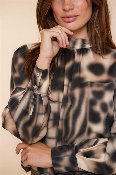 Geisha Blouse 43676