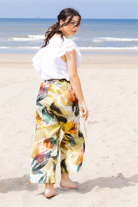 In shape Broek INS2301053