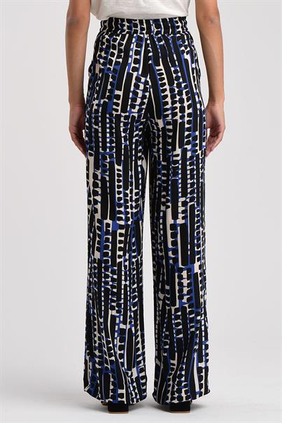 La Fée Maraboutée Broek Bacchia