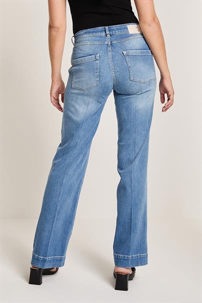 Para Mi Jeans Eve Button