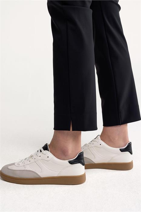 Studio Anneloes Broek Anne