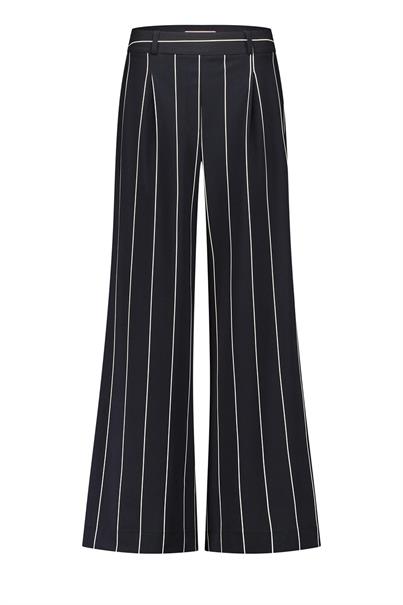 Studio Anneloes Broek Colette