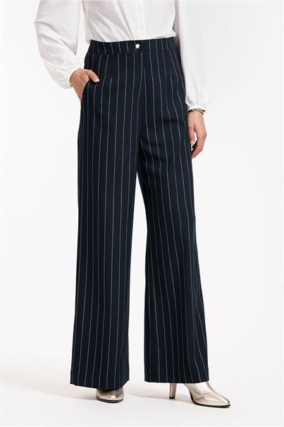 Studio Anneloes Broek Holly