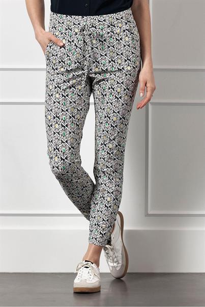 Studio Anneloes Broek Startup Flower